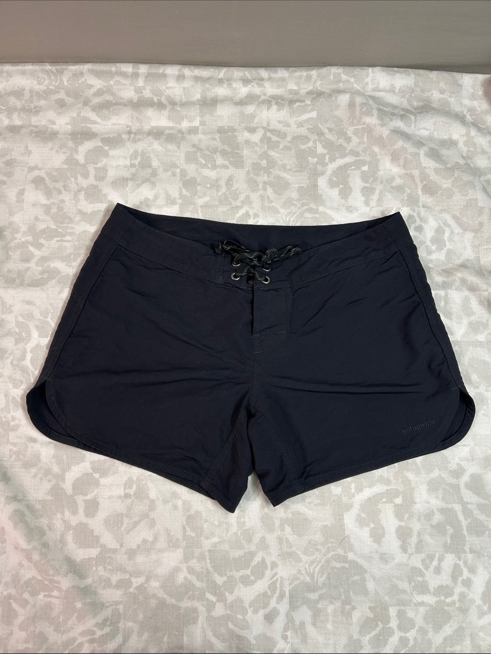 Patagonia Board Shorts size6